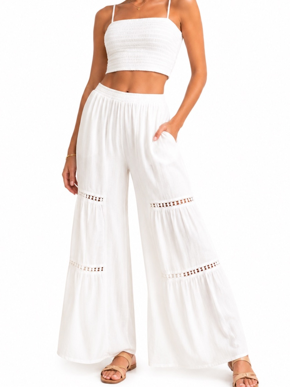 22DD.NWT Wide Leg Pants with  embroidered details  rayon